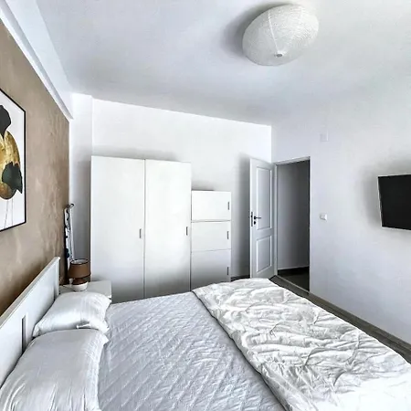 Black Sea Booking - Mamaia Nord Promenada *